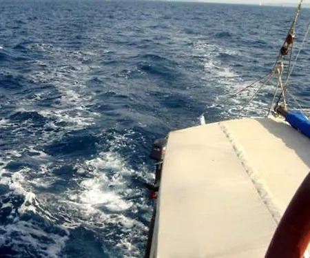 Hotel na wodzie Wooden Ship Orao Split